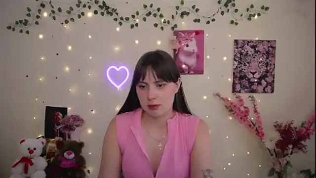 Amanda Bright  online show from June 15, 2026, 9:55 am