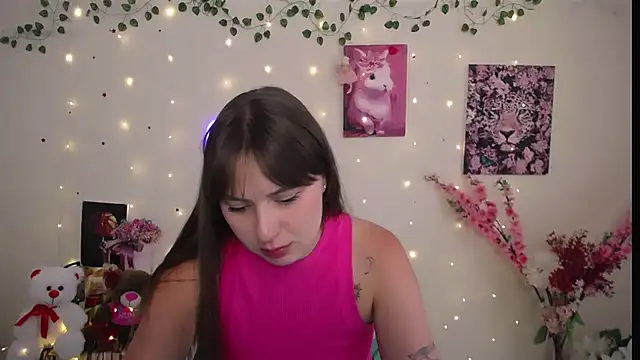 Amanda Bright  online show from June 29, 2026, 9:26 am