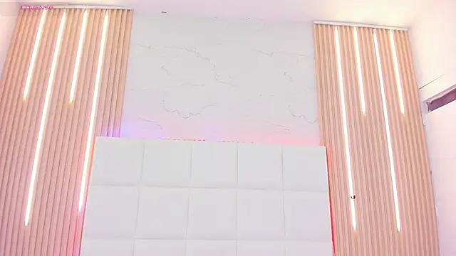 Elody rousse online show from November 5, 2025, 12:38 pm