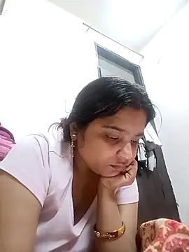 Trisha 71 online show from November 23, 2025, 4:18 pm