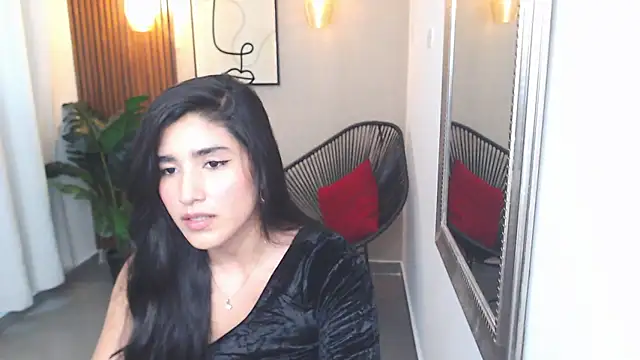 Lia Mar  online show from April 24, 2026, 6:10 pm