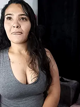 Snapshot of meli__brown chatting on September 17, 2025, 4:36 am meli  brown online show from September 17, 2025, 4:36 am