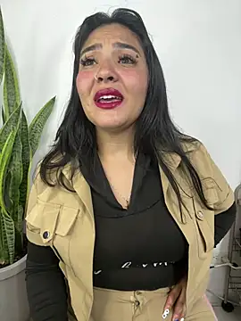 Snapshot of meli__brown chatting on March 28, 2026, 6:13 am meli brown online show from March 28, 2026, 6:13 am