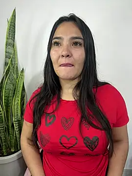 Snapshot of meli__brown chatting on May 2, 2026, 5:51 pm meli brown online show from May 2, 2026, 5:51 pm