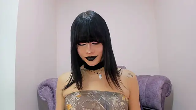 NATASHAA WINZ online show from November 21, 2025, 5:28 am