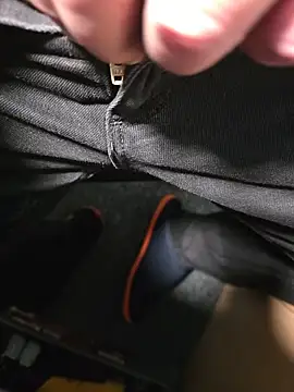 Oorse1966 online show from November 21, 2025, 2:05 pm