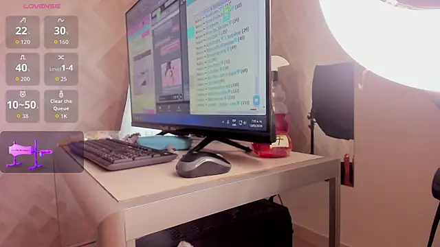 Clhoe Johnson online show from February 13, 2026, 12:34 pm