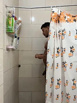 Snapshot of AlexBrasua chatting on April 2, 2026, 12:19 am AlexBrasua online show from April 2, 2026, 12:19 am
