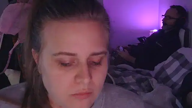 Sexyblonde12344 online show from January 17, 2026, 6:07 am