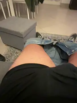 Snapshot of bomber126 chatting on October 24, 2025, 7:21 pm bomber126 online show from October 24, 2025, 7:21 pm