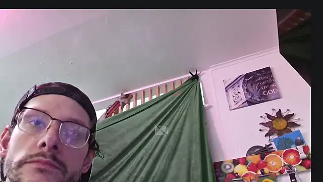 Snapshot of MasterDaddyCool chatting on October 24, 2025, 5:26 am MasterDaddyCool online show from October 24, 2025, 5:26 am