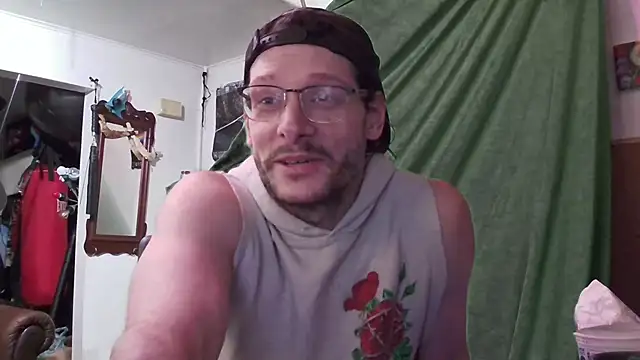 Snapshot of MasterDaddyCool chatting on October 26, 2025, 1:22 am MasterDaddyCool online show from October 26, 2025, 1:22 am