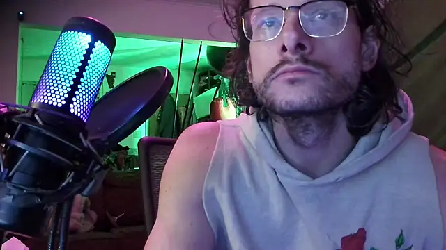 Snapshot of MasterDaddyCool chatting on October 27, 2025, 4:16 am MasterDaddyCool online show from October 27, 2025, 4:16 am