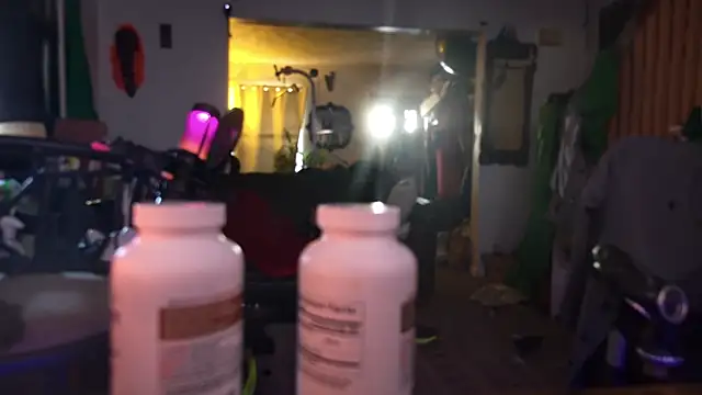 MasterDaddyCool online show from December 1, 2025, 1:49 pm