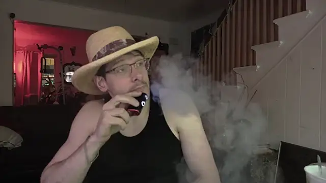 MasterDaddyCool online show from May 9, 2026, 1:11 am