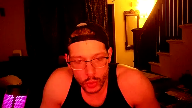 MasterDaddyCool online show from August 4, 2026, 2:59 am