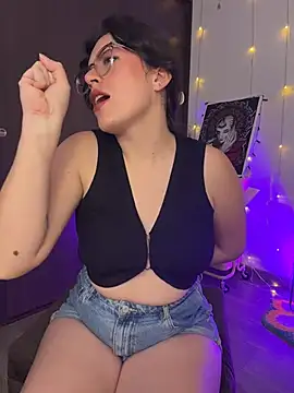 Katheerine online show from November 13, 2025, 2:54 am