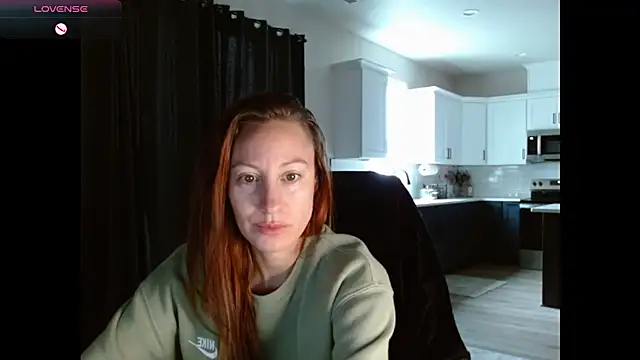 Snapshot of AnneNay chatting on March 4, 2026, 6:36 pm AnneNay online show from March 4, 2026, 6:36 pm