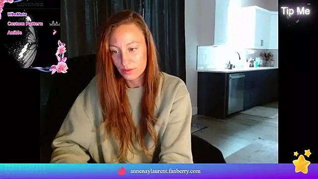 Snapshot of AnneNay chatting on March 12, 2026, 10:38 pm AnneNay online show from March 12, 2026, 10:38 pm