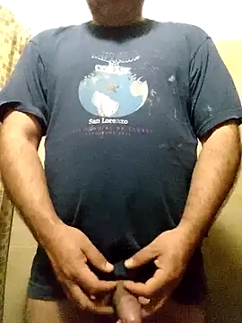 Snapshot of CurableMow chatting on September 20, 2025, 8:32 pm CurableMow online show from September 20, 2025, 8:32 pm