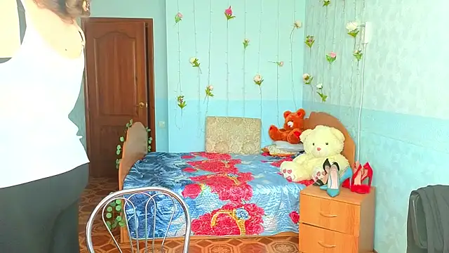 Snapshot of Audrey_Aura chatting on October 2, 2025, 5:03 am Audrey Aura online show from October 2, 2025, 5:03 am