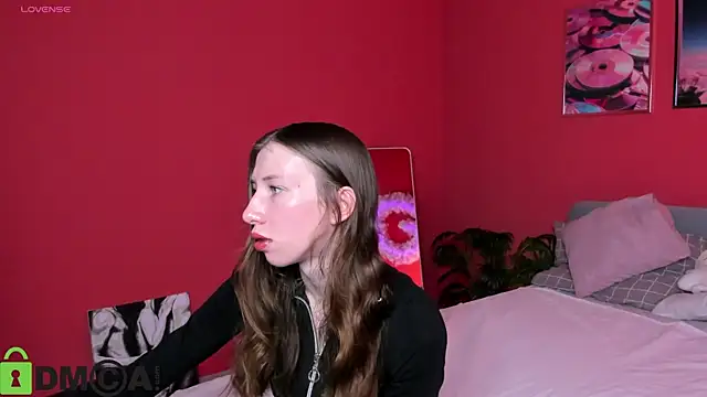 Snapshot of Lisbeth__Salander chatting on October 5, 2025, 1:59 am Lisbeth  Salander online show from October 5, 2025, 1:59 am