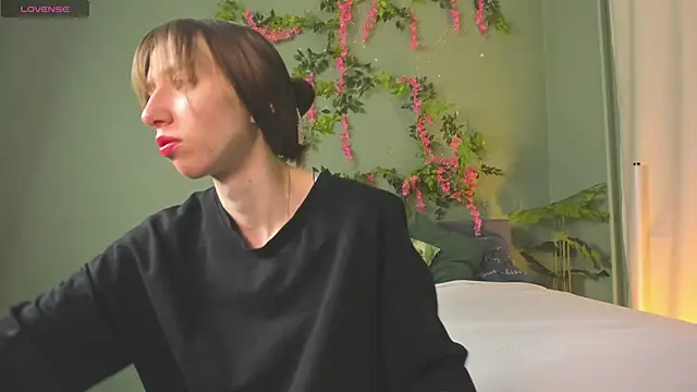 Lisbeth  Salander online show from November 28, 2025, 2:36 am