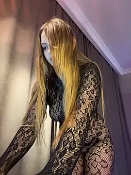 Nikole Boom online show from September 25, 2025, 7:06 pm