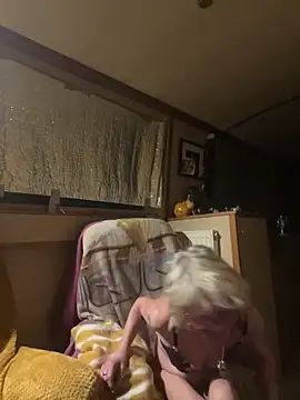 ladyboatlady online show from February 21, 2026, 12:22 am