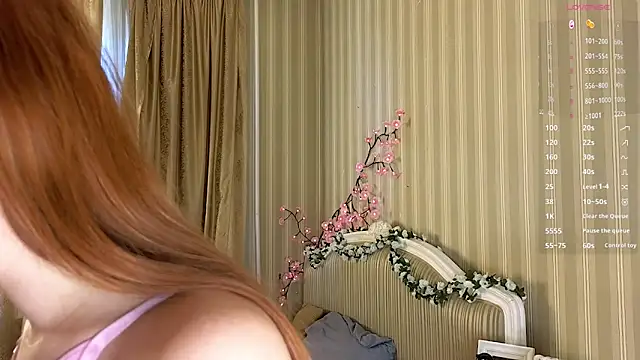 Juuulia  online show from March 30, 2026, 12:17 pm