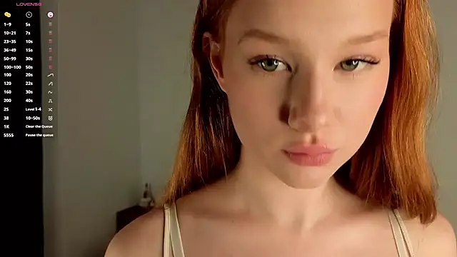 Juuulia  online show from August 1, 2026, 2:05 pm