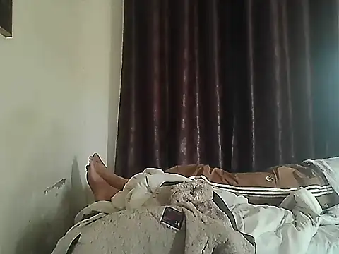 Snapshot of Dollseye chatting on May 7, 2026, 9:58 am Dollseye online show from May 7, 2026, 9:58 am