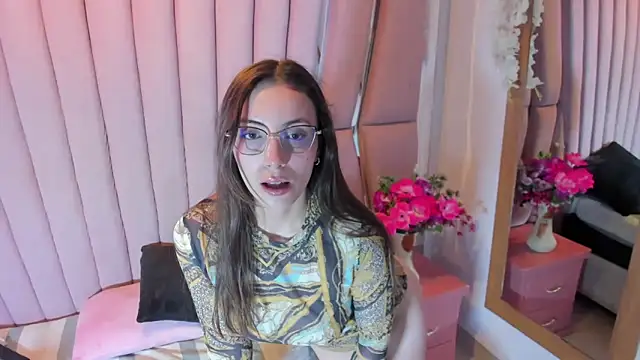 Snapshot of paula_miler1 chatting on April 14, 2026, 2:12 pm paula miler1 online show from April 14, 2026, 2:12 pm