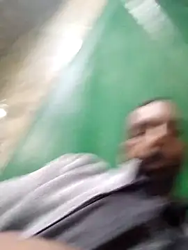 Snapshot of Bob_black chatting on March 19, 2026, 7:40 pm Bob black online show from March 19, 2026, 7:40 pm