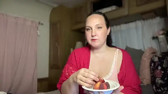 Snapshot of Just_Trudy chatting on September 14, 2025, 4:39 pm Just Trudy online show from September 14, 2025, 4:39 pm