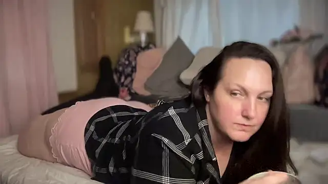 Snapshot of Just_Trudy chatting on October 9, 2025, 11:14 pm Just Trudy online show from October 9, 2025, 11:14 pm