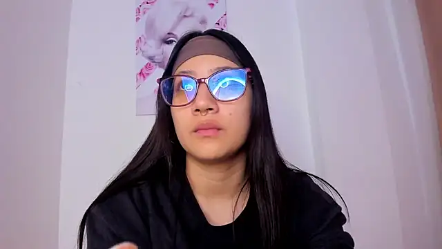 Snapshot of rouse_red chatting on September 20, 2025, 1:56 pm rouse red online show from September 20, 2025, 1:56 pm