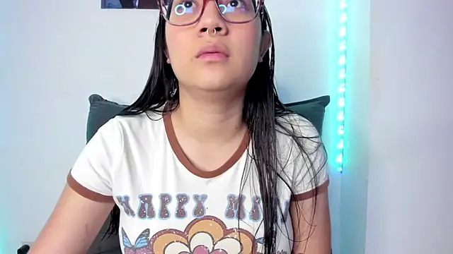 Snapshot of rouse_red chatting on October 25, 2025, 1:29 pm rouse red online show from October 25, 2025, 1:29 pm