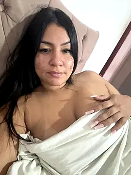 Snapshot of julianamascarada chatting on September 13, 2025, 1:00 pm julianamascarada online show from September 13, 2025, 1:00 pm