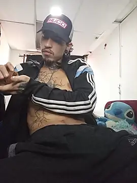Tattoboy19cm online show from June 10, 2026, 8:41 pm
