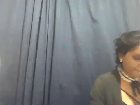 Snapshot of cute_indianxo chatting on September 24, 2025, 7:28 pm cute indianxo online show from September 24, 2025, 7:28 pm