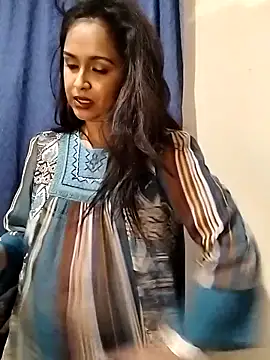 cute indianxo online show from January 15, 2026, 4:44 pm