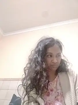 cute indianxo online show from June 24, 2026, 4:00 am