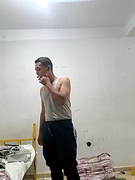 Naymik911 online show from October 18, 2025, 2:25 am