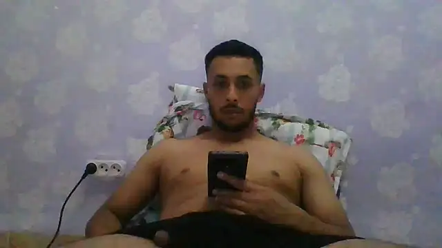 Snapshot of Naymik911 chatting on June 19, 2026, 12:37 am Naymik911 online show from June 19, 2026, 12:37 am