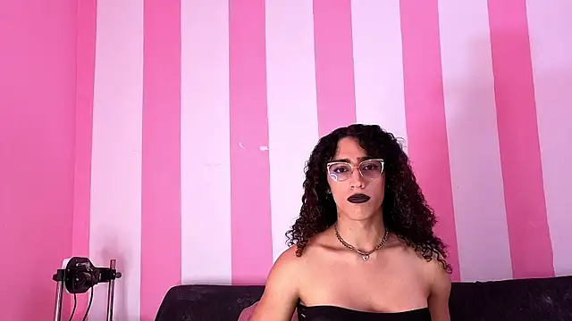 lunagudis online show from June 20, 2026, 3:48 pm