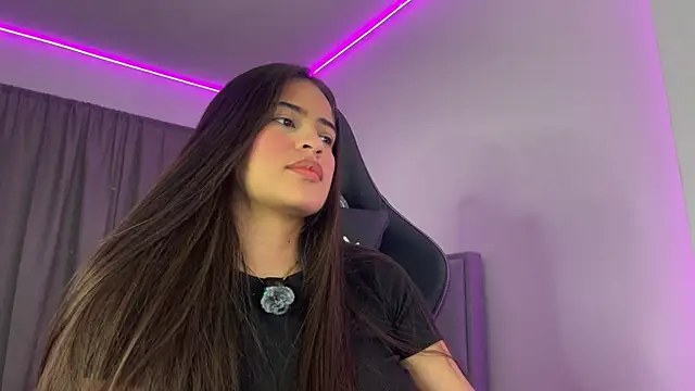 Snapshot of lexie_gray2 chatting on November 29, 2025, 8:01 pm lexie gray2 online show from November 29, 2025, 8:01 pm