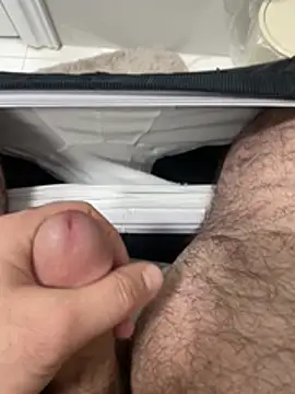 Heros2000 online show from February 22, 2026, 1:40 am