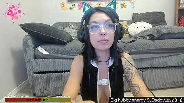 Cynpai online show from May 8, 2026, 4:51 am