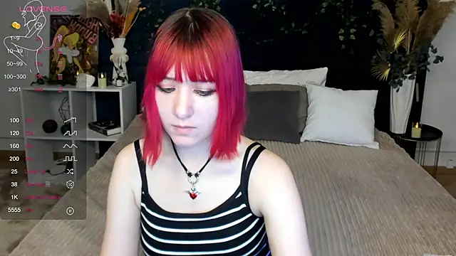 Snapshot of Ketrin_Jones chatting on November 8, 2025, 3:23 pm Ketrin Jones online show from November 8, 2025, 3:23 pm